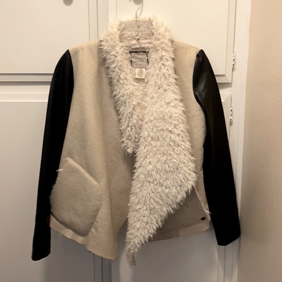 Billabong Somewhere Far Sherpa Faux Leather Shearling Draped Front Jacket - M - Picture 2 of 4